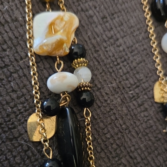 Elegant Black Agate Opal and Gold Layered Necklace - Picture 2 of 3